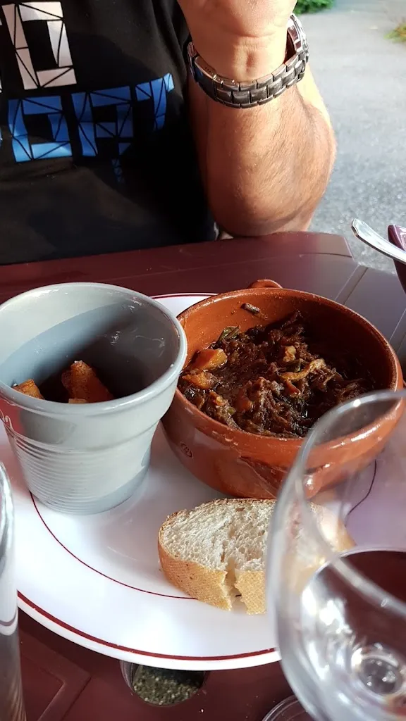 A Sifi_Le Galapagos_Fauillet_review