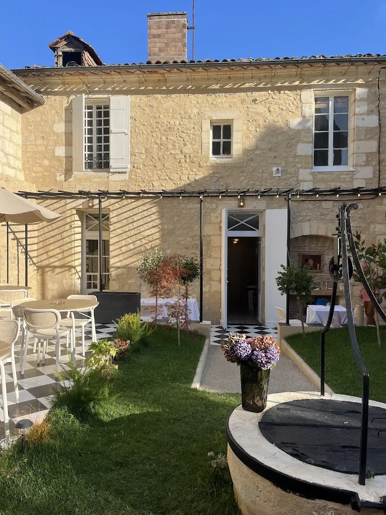 Lydia Herbertson_Le Prieuré - Guîtres_Guîtres_review