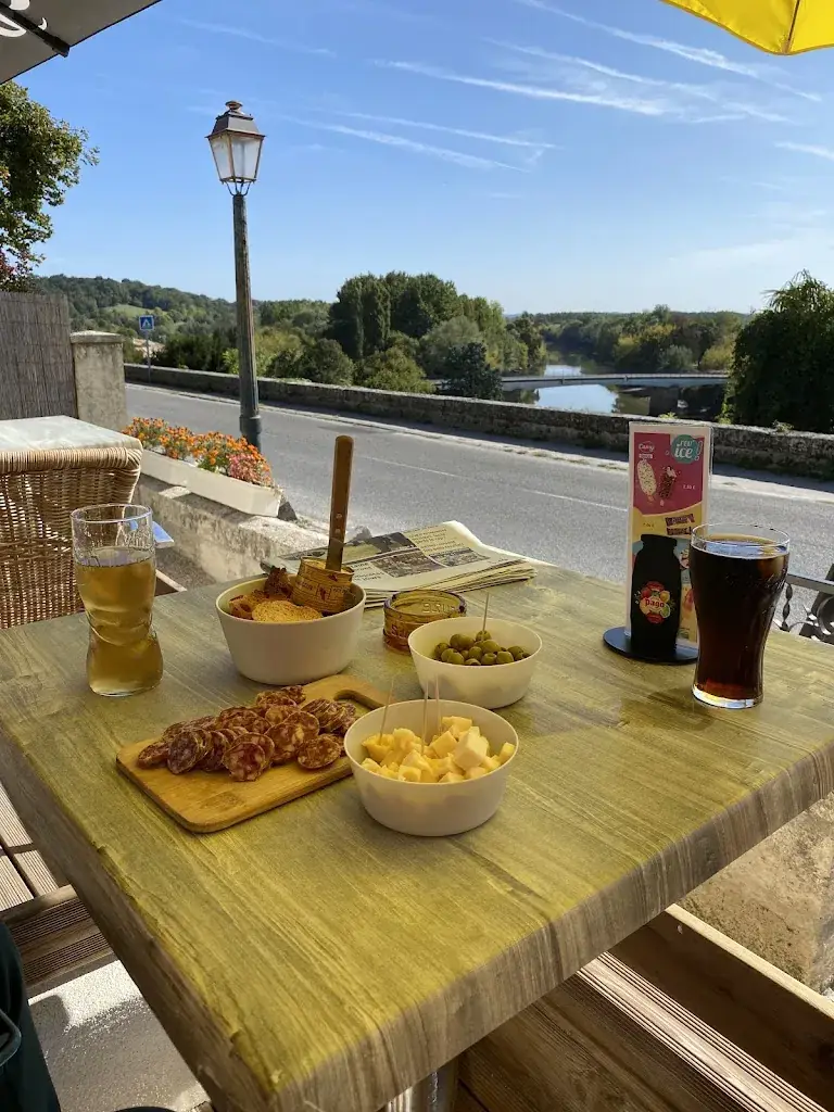 Menu_L'Aquistria_Guîtres_image_5