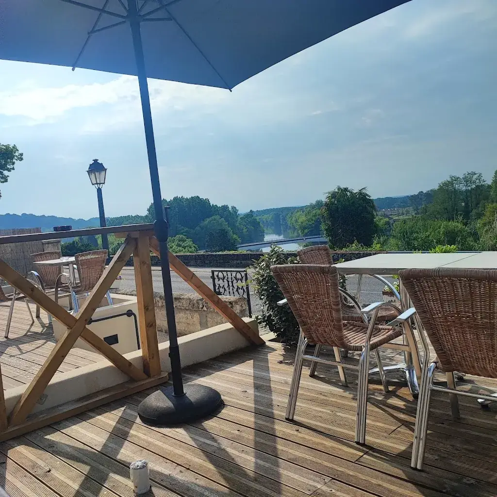 L'Aquistria_Guîtres_slider_image_3