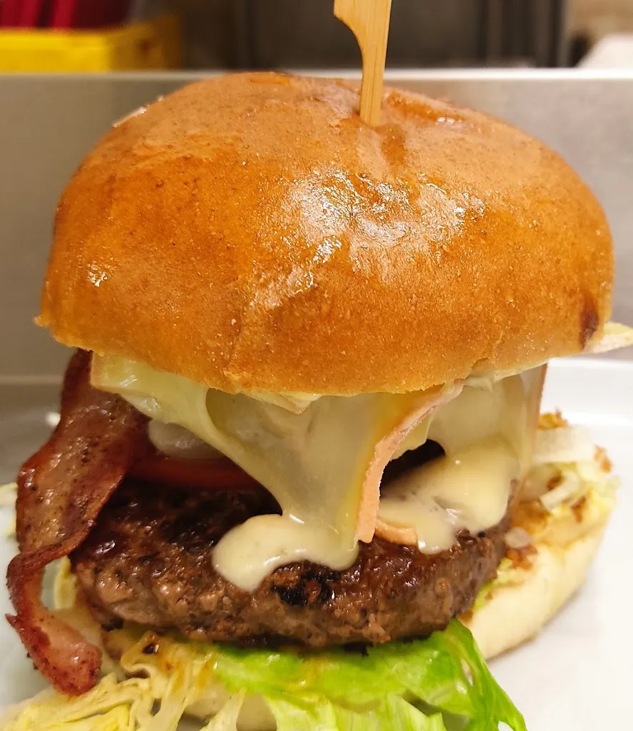 Burger Faster Issoire_Issoire_slider_image_3