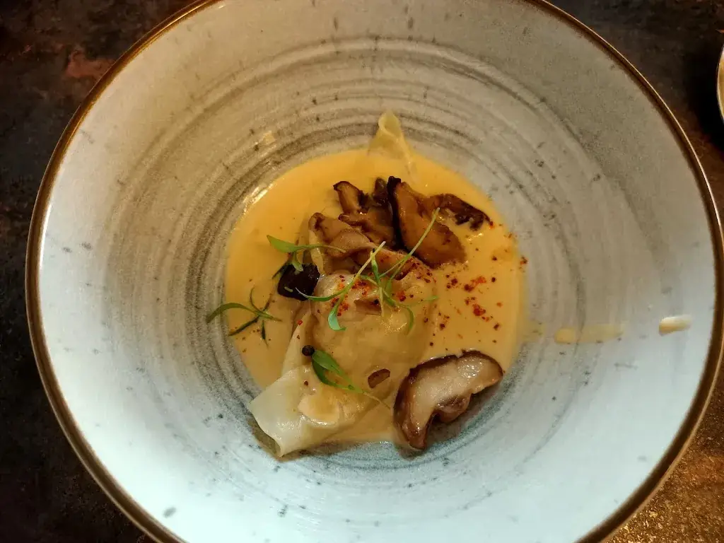 Mélanie Géhant_Bernie Et Vincent Table Gourmande_Oeyreluy_recensione