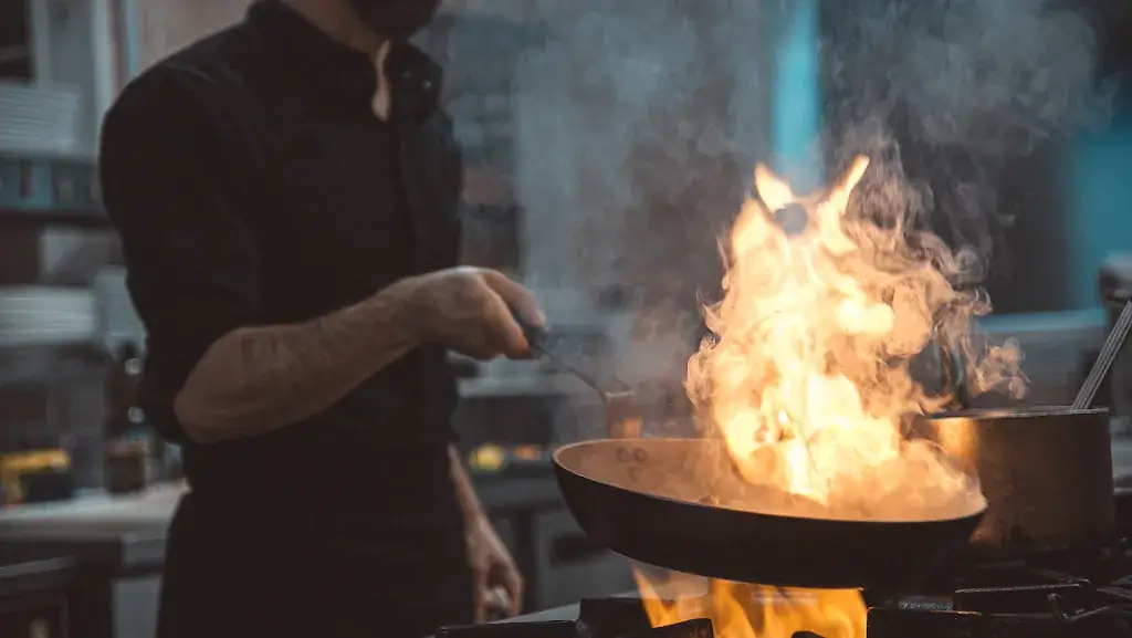 Bernie Et Vincent Table Gourmande_Oeyreluy_slider_image_3