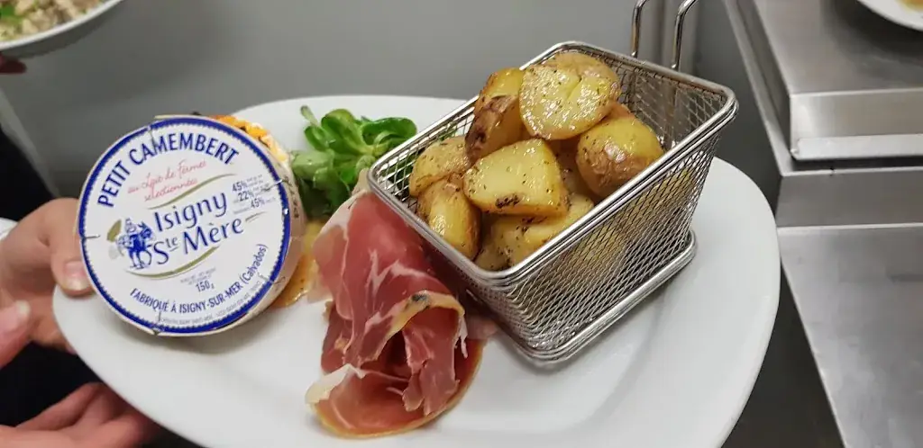 Bar Restaurant Pizzeria O'Bistro_Heugas_slider_image_2