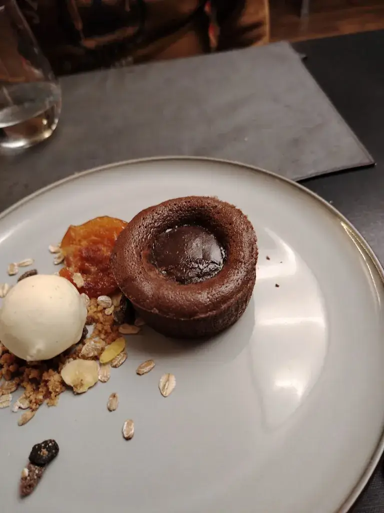 lohigorry stephanie_Au Ferleo_Hinx_review