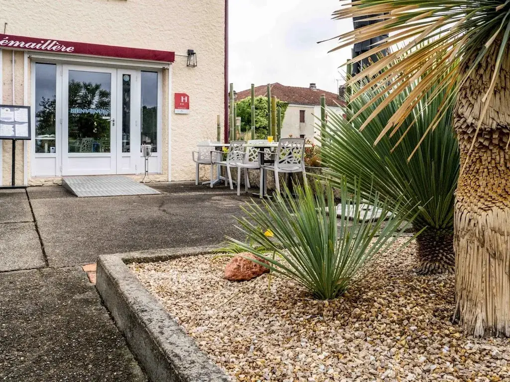 Logis Hôtel la Cremaillère_Hagetmau_slider_image_1