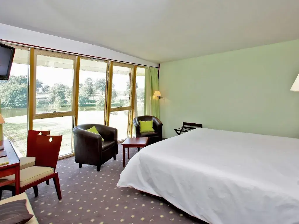 HOTEL RESTAURANT DES LACS D'HALCO - 40700_Hagetmau_slider_image_2