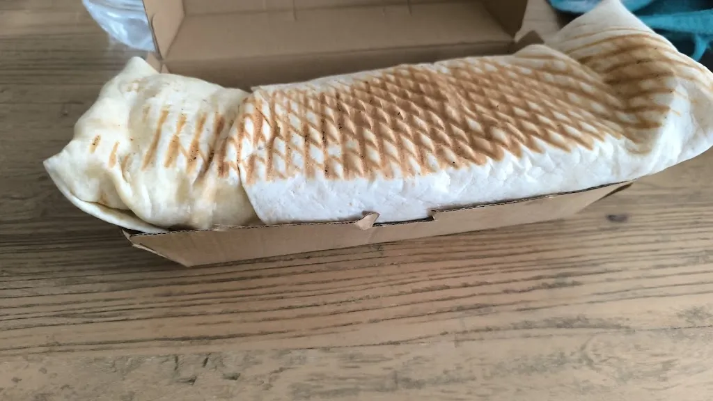 Kaïs Carvalho_L'oasis_Hagetmau_review