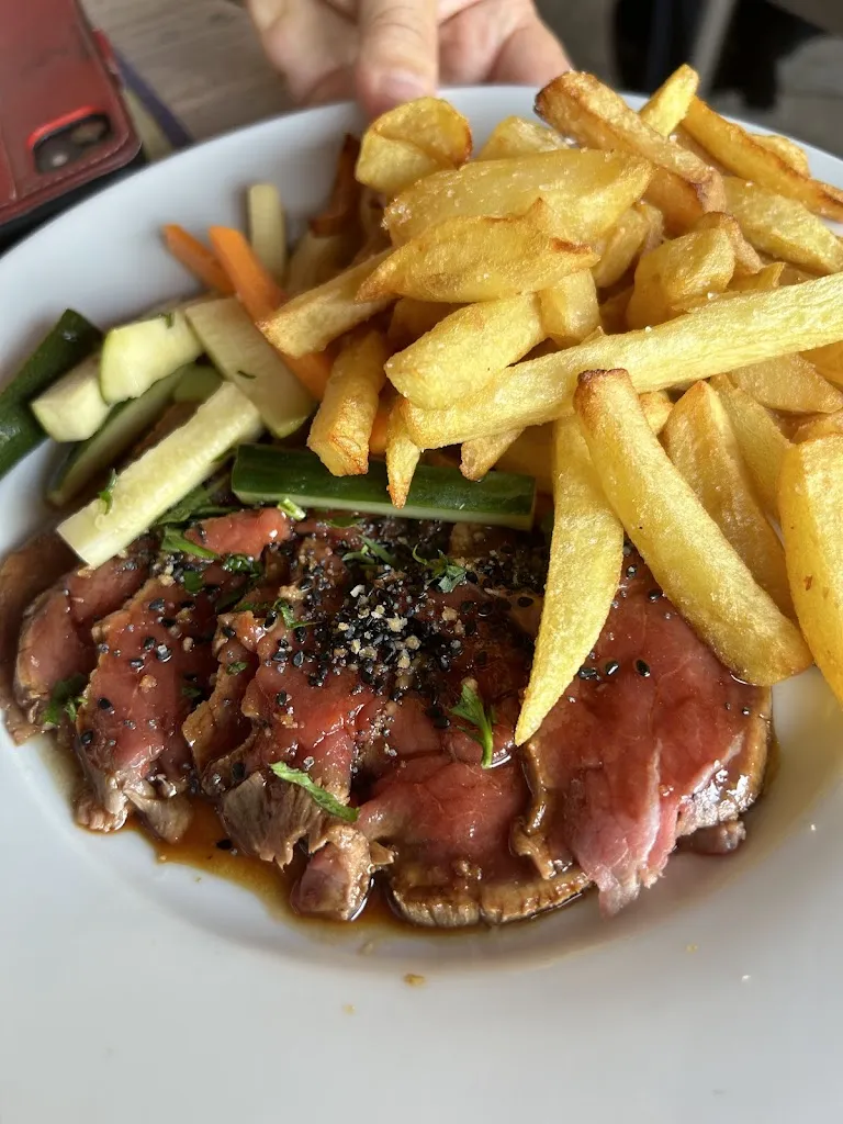 Le Bistroquet De La Dame_Brassempouy_slider_image_2