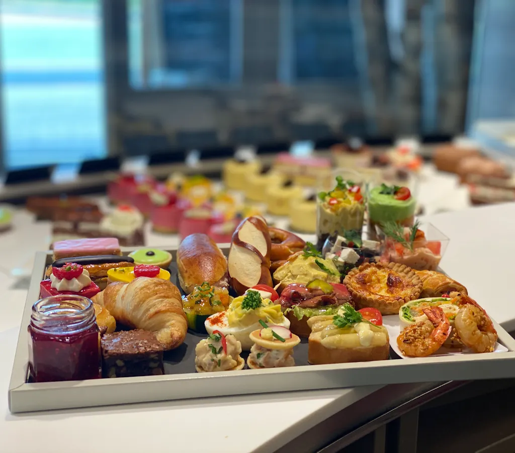 Confiserie, Salon de Thé Yves Hohl_L'Isle_slider_image_3