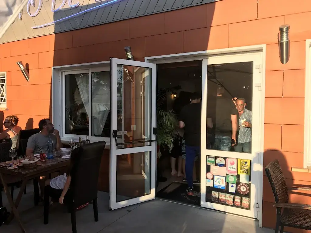 Resto de la Gare_Hourtin_slider_image_1