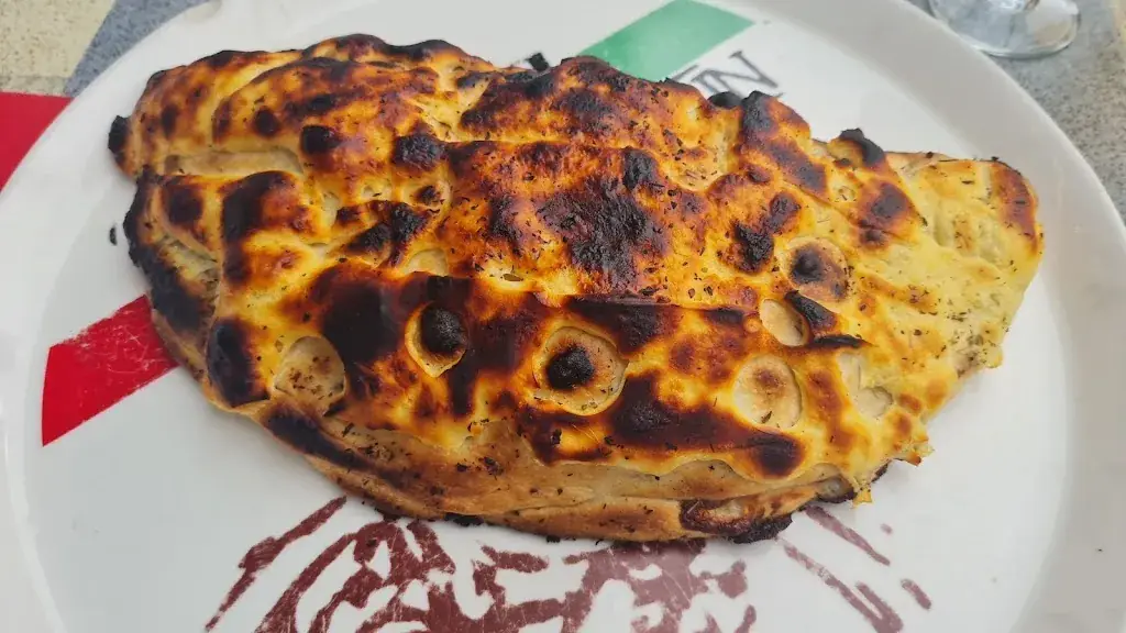 Stephen Potts_La Marina /Pizzéria Marina Calzonaria _Hourtin_review