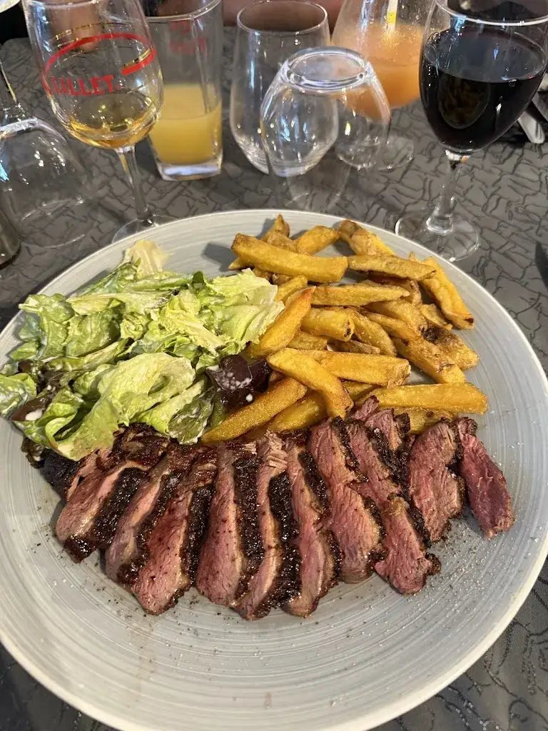 Hotel Bar Restaurant D'Hourtin_Hourtin_slider_image_3