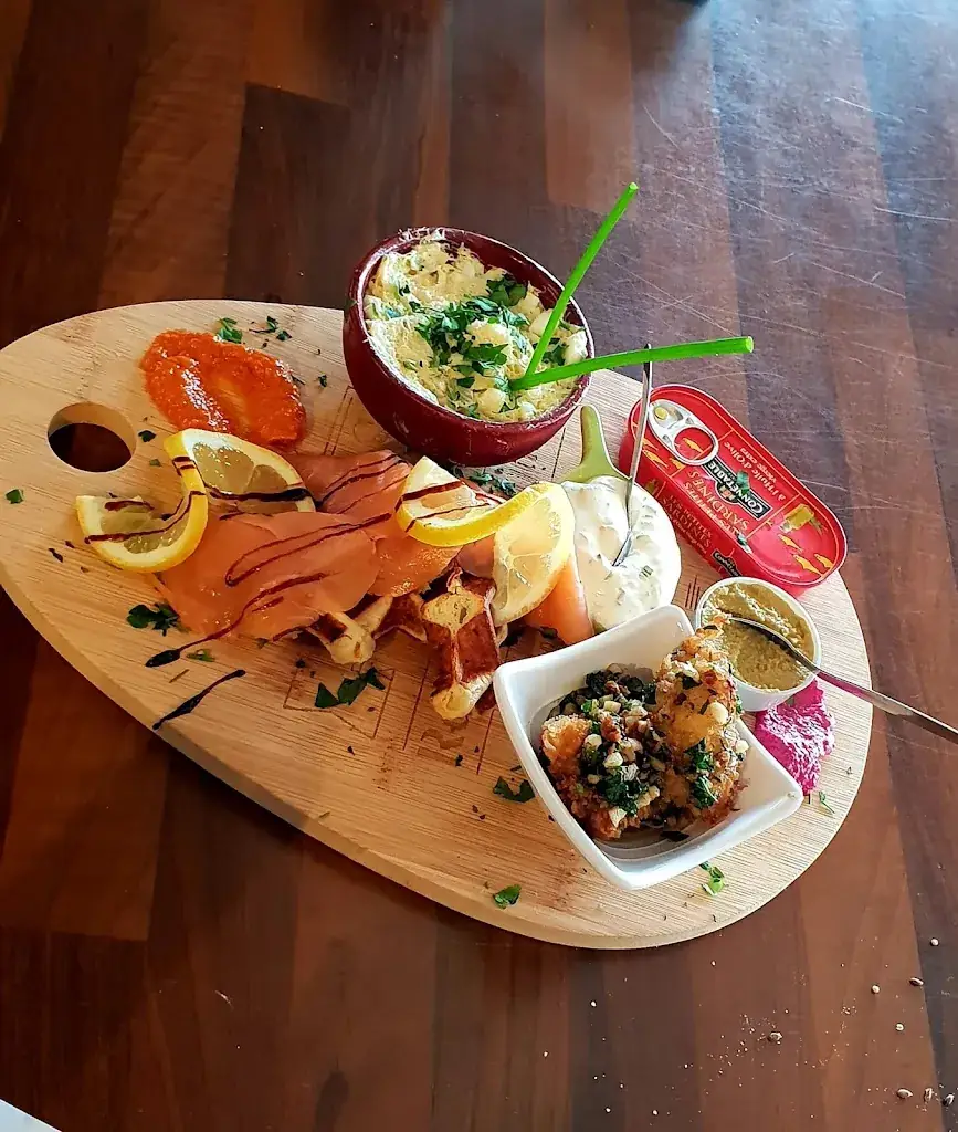 Restaurant Friends Corner_Hourtin_slider_image_3