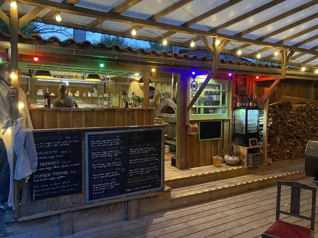 Romaric Wagner_LACABANA_Hourtin_review