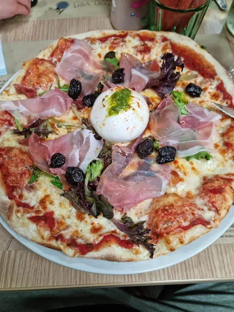 Le Citron vert restaurant in Hourtin