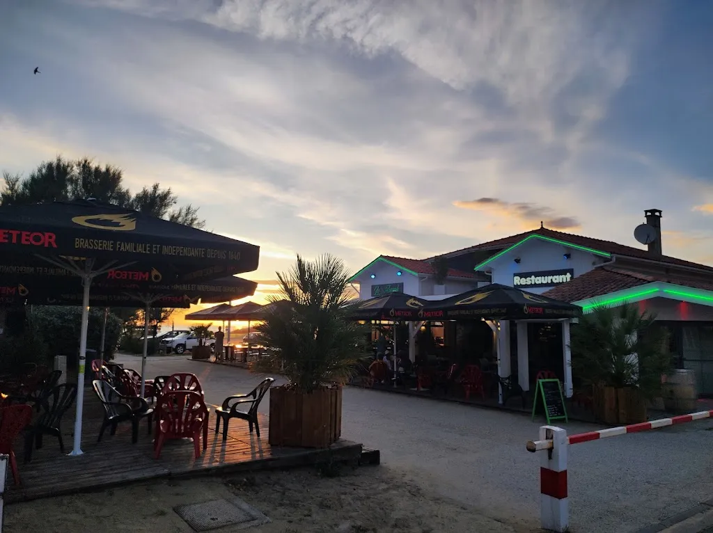 Le Surf restaurant in Hourtin
