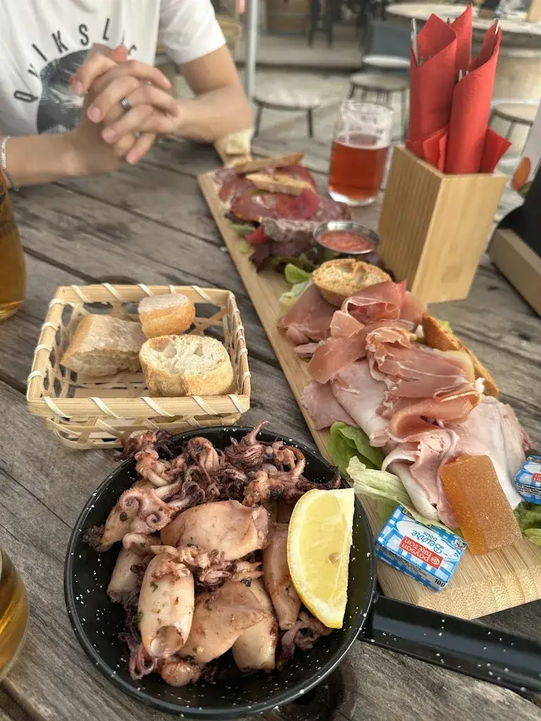 Stéphanie “Stéphanie C.” C_Havana Café Hourtin-Port_Hourtin_review