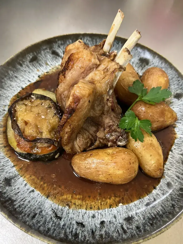 Brasserie De L’ Ormeau._Izon_slider_image_2