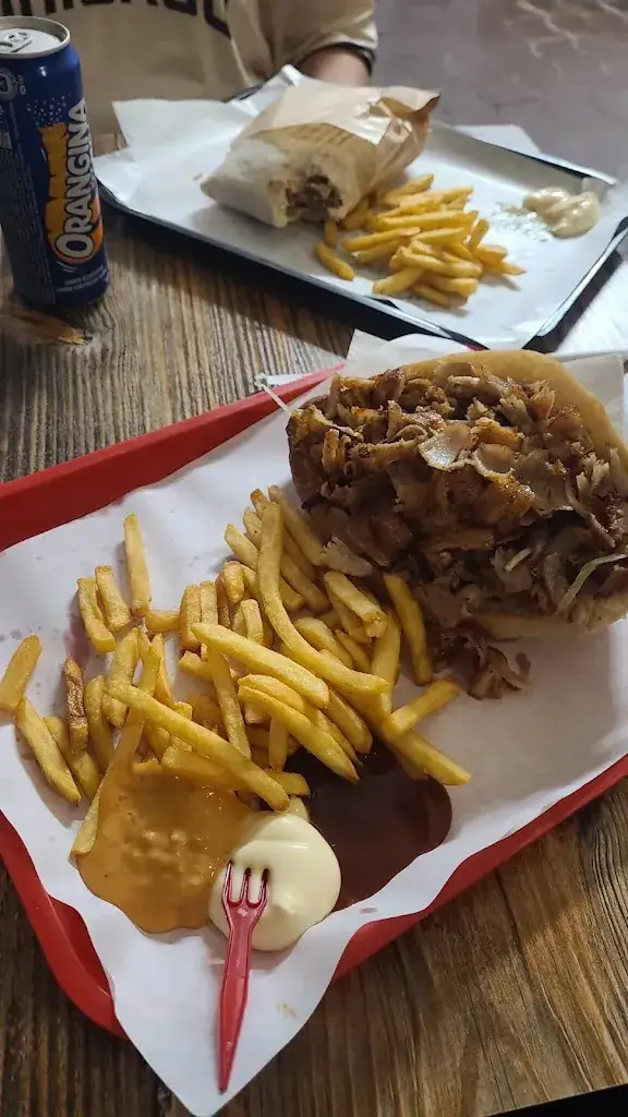 lari nad_O REGAL _Jaunay-Marigny_review