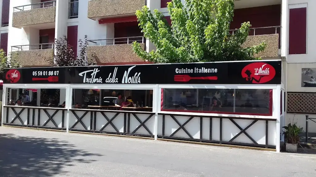 Le restaurant italien La Trattoria della Nonna restaurant in Hendaye