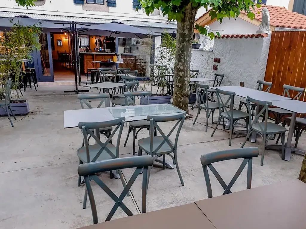 BAR RESTAURANT L'APOSTROPHE_Hendaye_slider_image_1