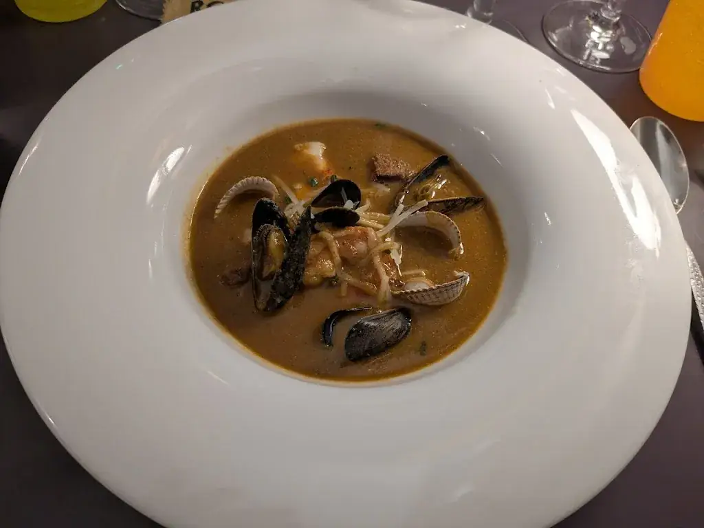 Lynda Armstrong_ITSAS ZALDI_Hendaye_review