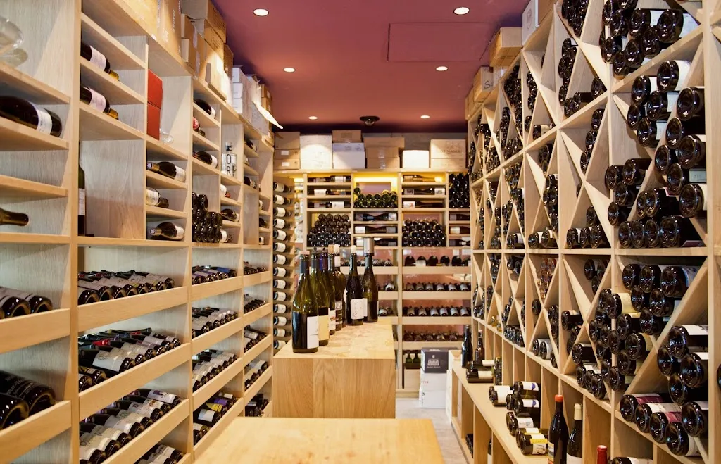 La Vinotek restaurant in Hendaye