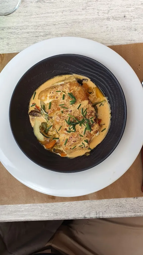 Robinson Fontes_Le Chantier_Hendaye_review