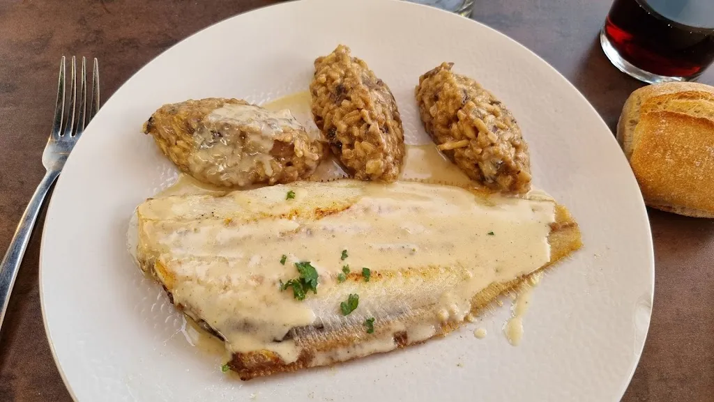 Maxime ROBERT_Le Chantier_Hendaye_review