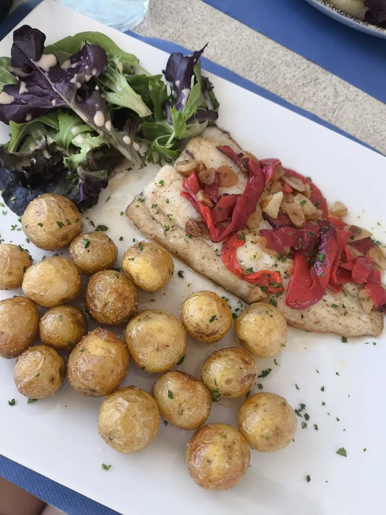 Beatriz G. A._OYUK_Hendaye_review