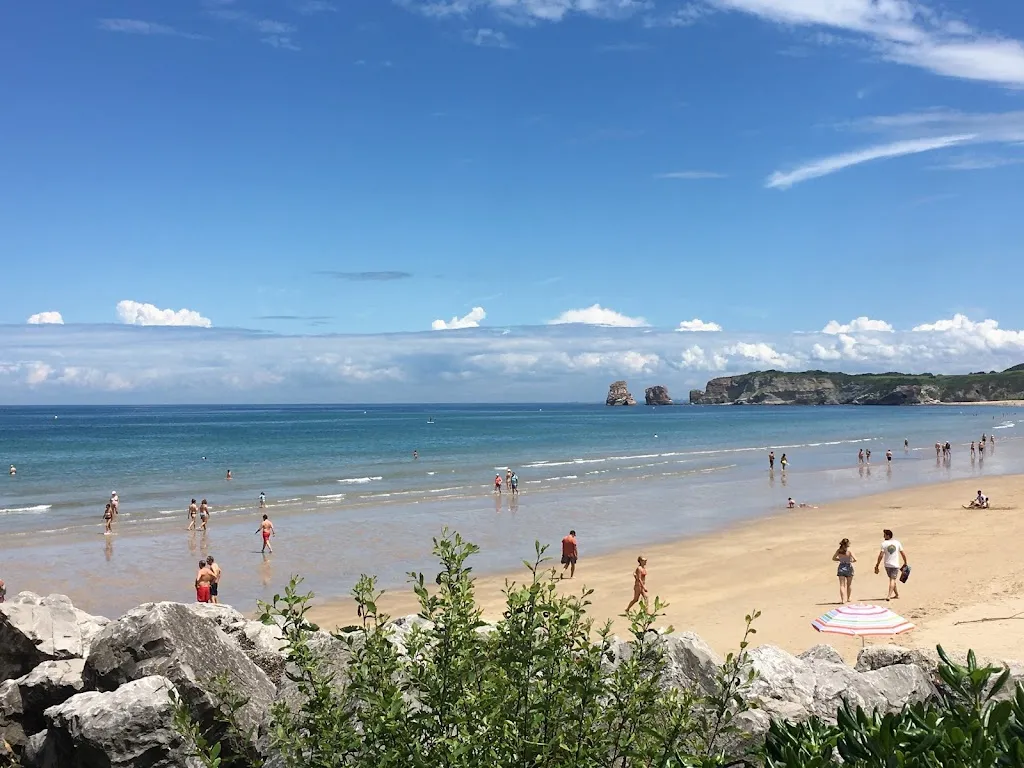 Laurent Cabal_Côté Plage Hendaye_Hendaye_review