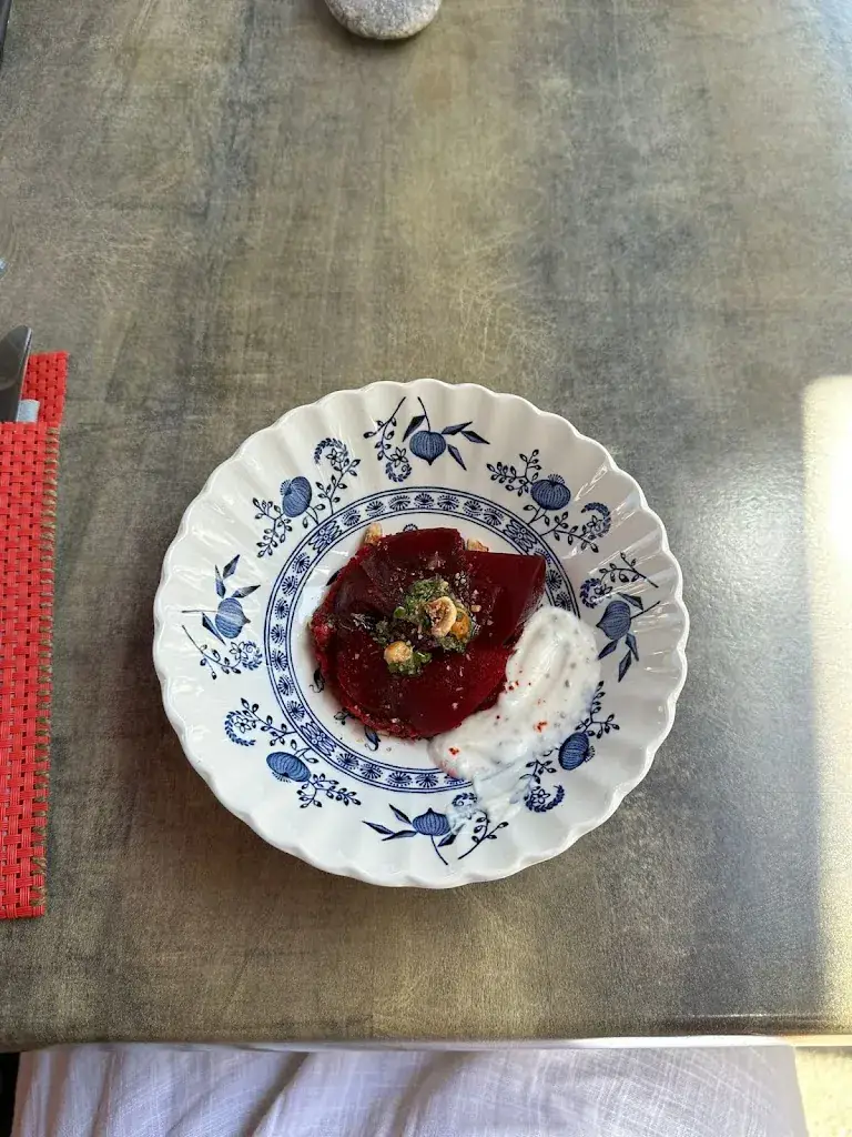 Maela _book_Le 26 - Table de Quartier_Hendaye_review