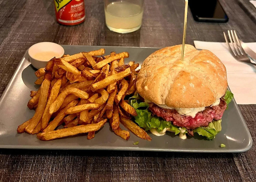 Bidaia Burger_Hendaye_slider_image_2