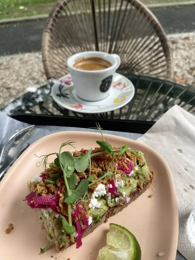 Elena Ramos_Obakartier_Hendaye_review