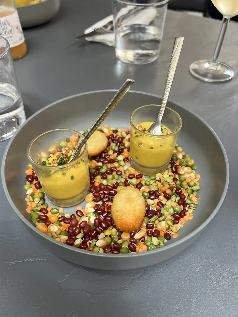 Kyaw Thuya Maung_COZNA_Annecy_recensione