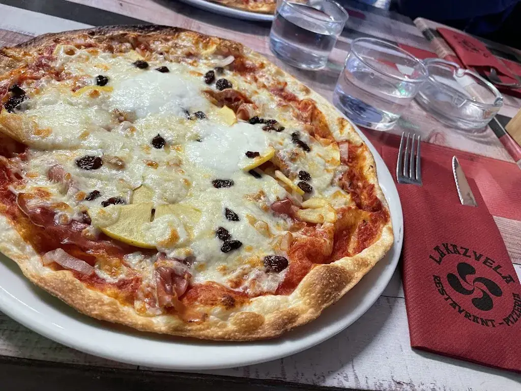 B. A. (ToutepetiteBA)_Kazuela_Hendaye_review