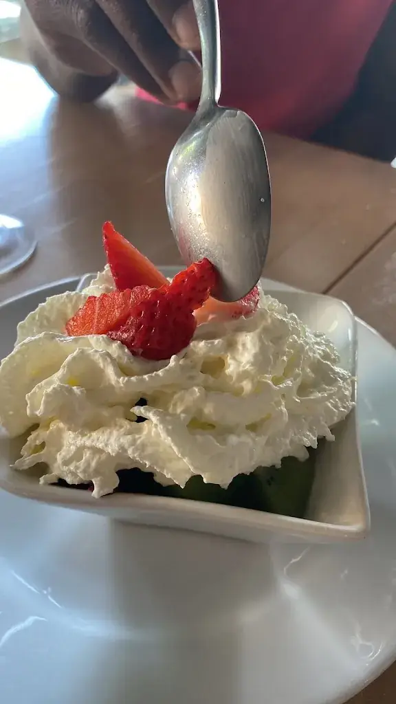 Loriane Tano Hulot_Restaurant le GarsRanty_Orbeil_review