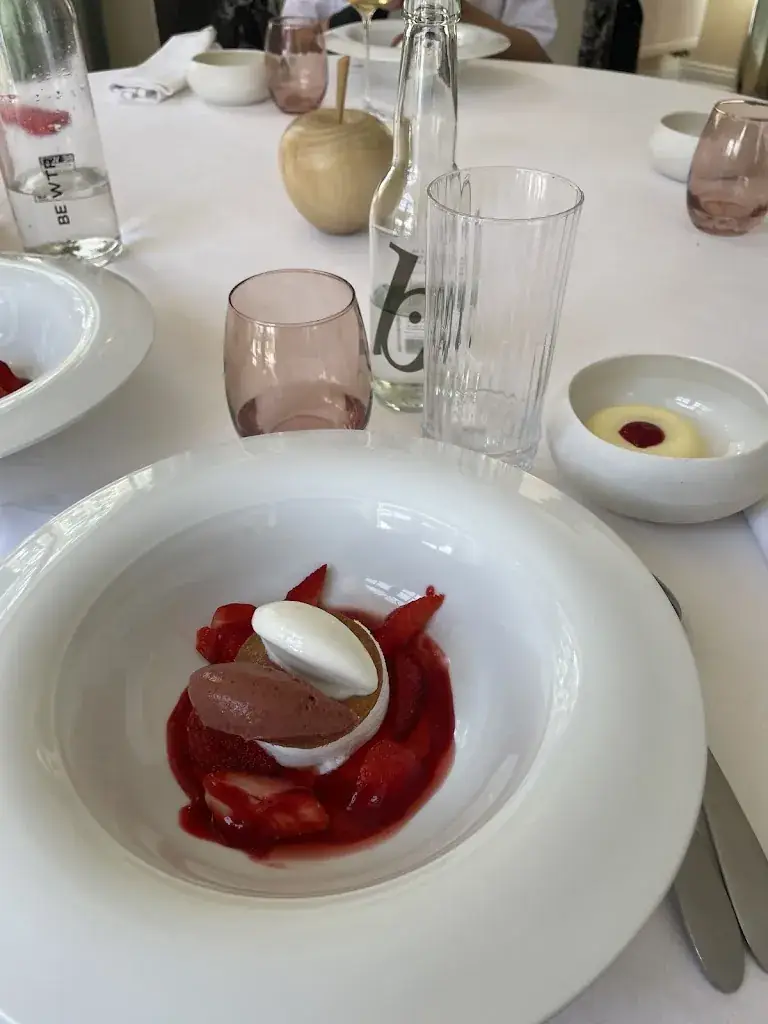 Nawal Servant_FLAVEURS DE MONT-RIANT | Restaurant gastronomique - Côteaux de Jurançon_Jurançon_review