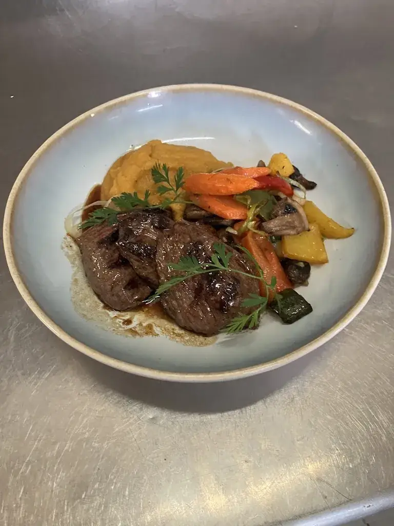 Restaurant De La Seugne_Jonzac_slider_image_3