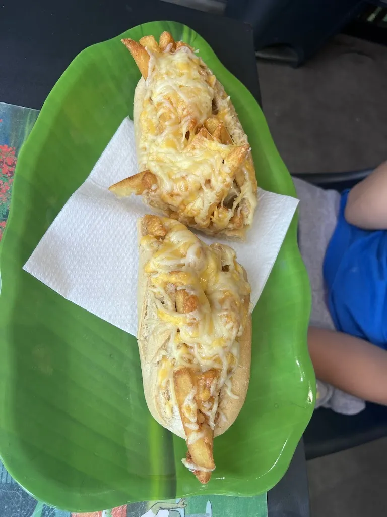 Emi Lie_Au-Wok-kreol_Jonzac_review