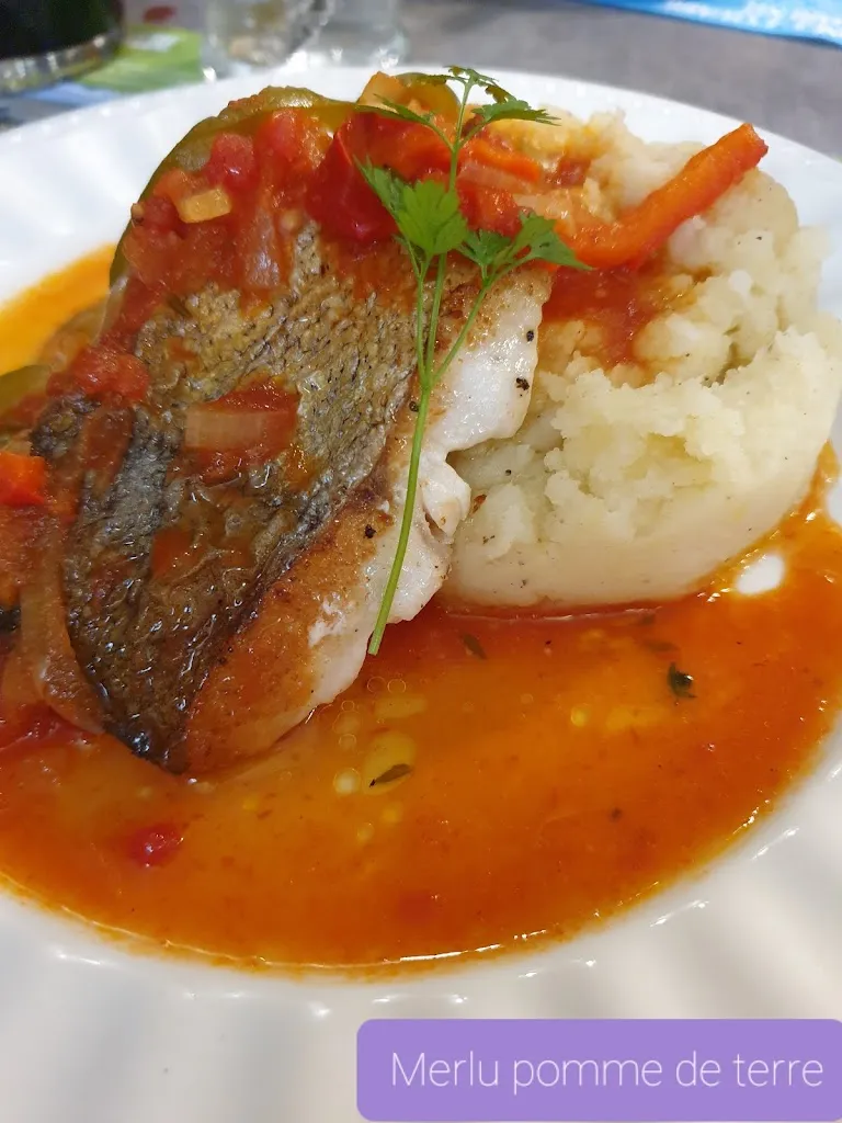 DS MT_Café Brasserie Du Marché_Jonzac_review