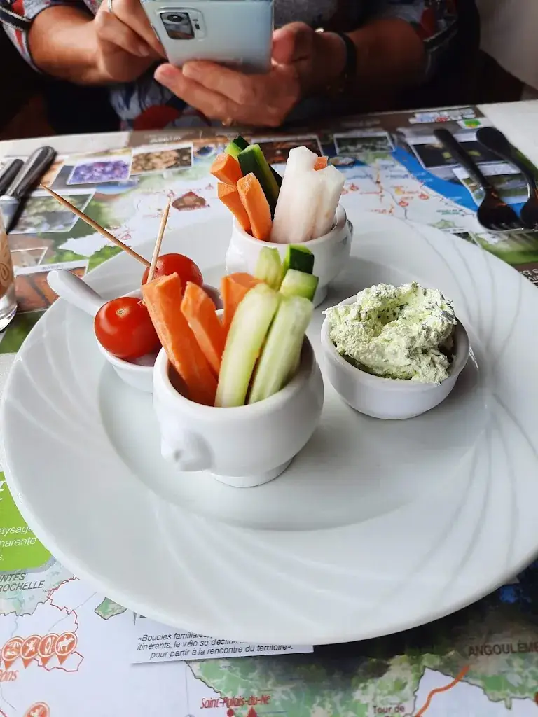 Menu_L'Auberge du Moulin_Saint-Martial-de-Vitaterne_imagen_3