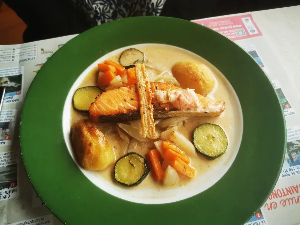 L'Auberge du Moulin_Saint-Martial-de-Vitaterne_slider_image_2