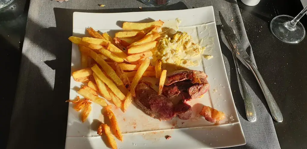 Restaurant L'escapade_Saint-Michel-de-Fronsac_slider_image_3