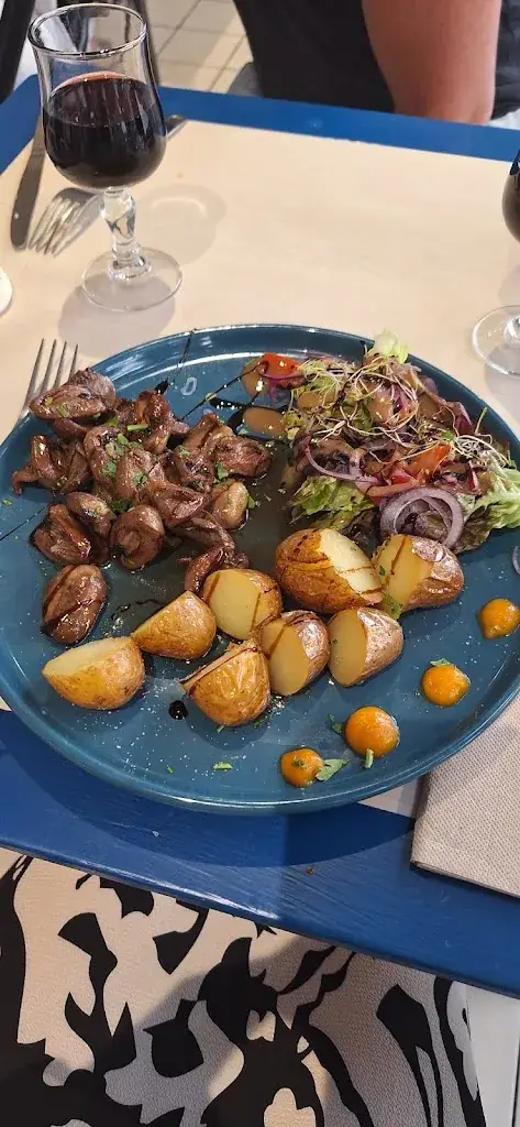 Céline Lavacherie_Restaurant Bar L’Entrepotes_Dolus-d'Oléron_review