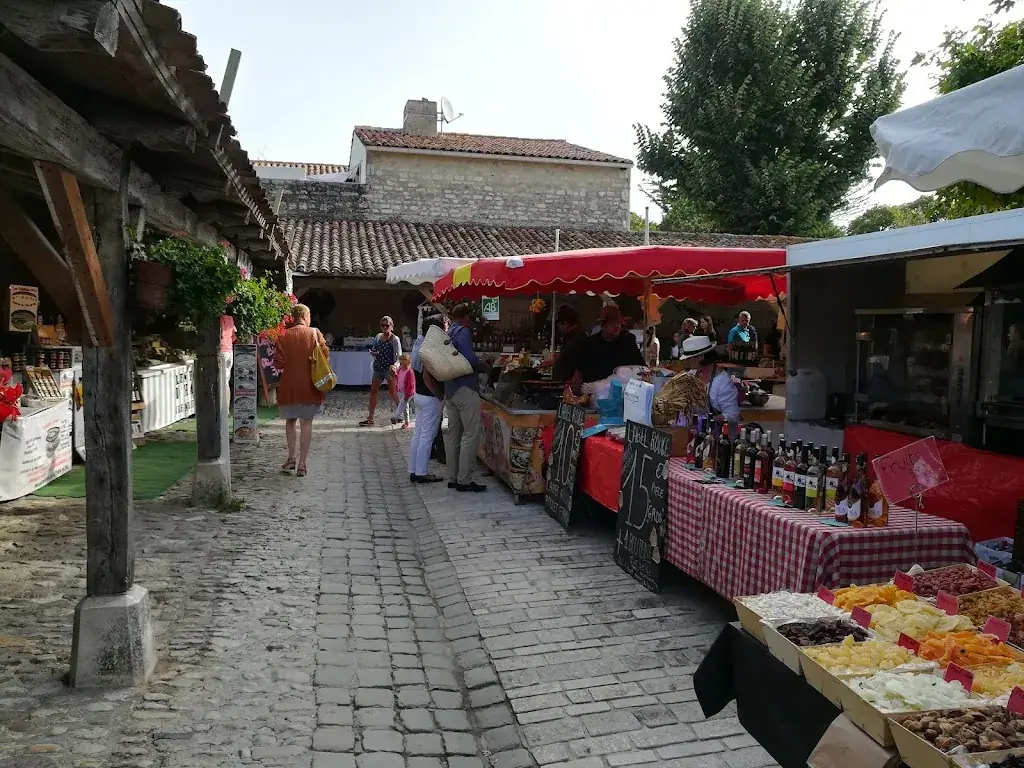 Le Pas Sage Du Marché ristorante a Flotte