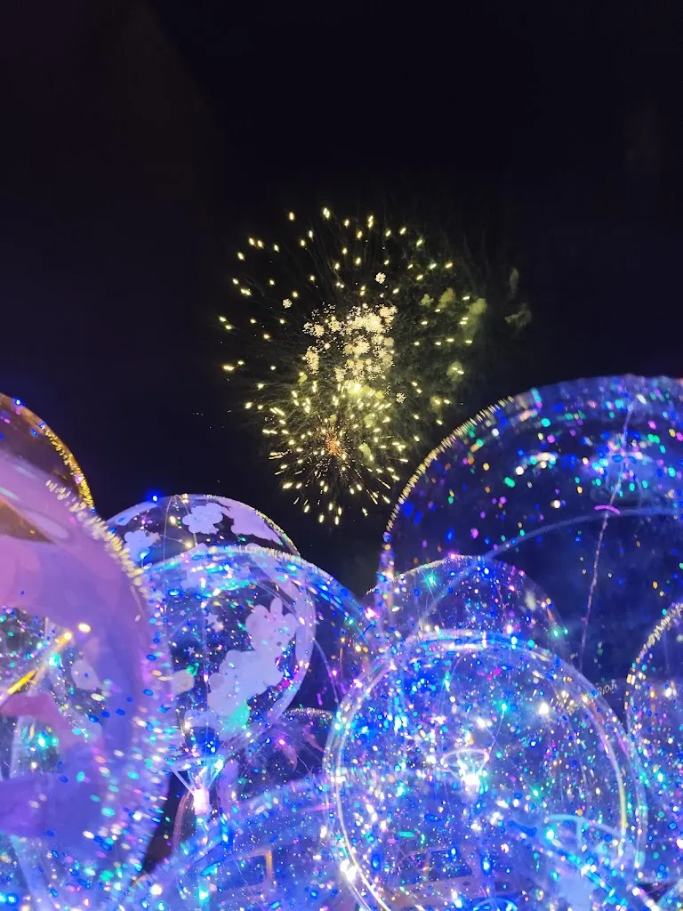 Julien Bass_LA PASSERELLE Bistrot-Culturel_Lablachère_review