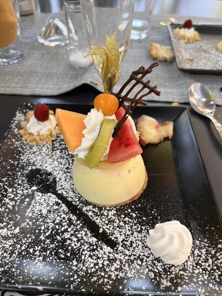 Luna Luna_La Servane_Sauve_review