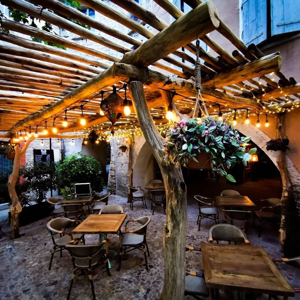 La Floriane Restaurant & Bar Pub Glacier restaurant in Sauve